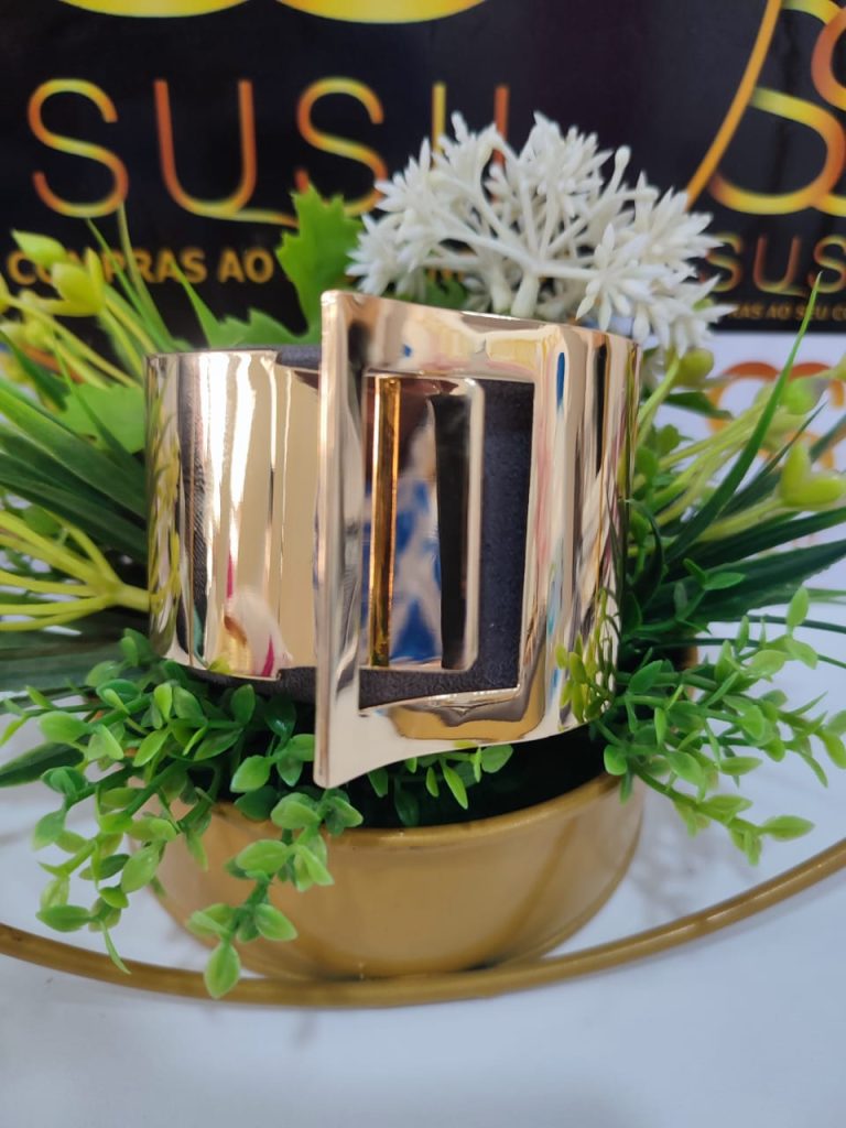 Bracelete dourado espelho 01 10.000 kz