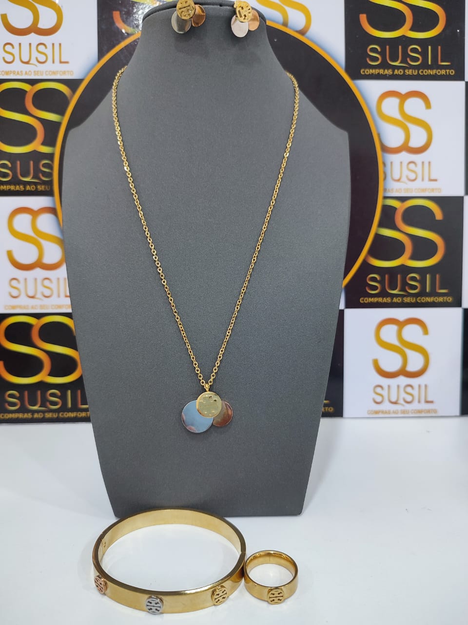 Conjunto 3 cores 29.000